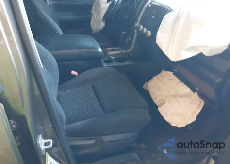 2011 Toyota Tundra Double Cab Sr5 z USA, uszkodzony, nr VIN 5TFRY5F18BX115310